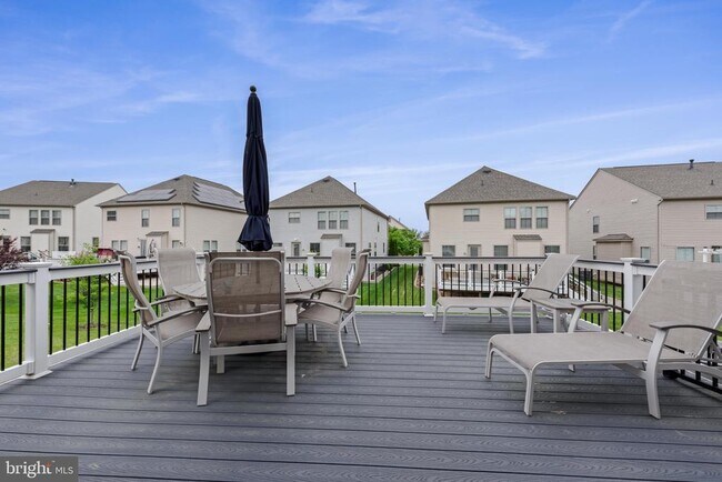 Building Photo - 42530 Oxford Forest Cir