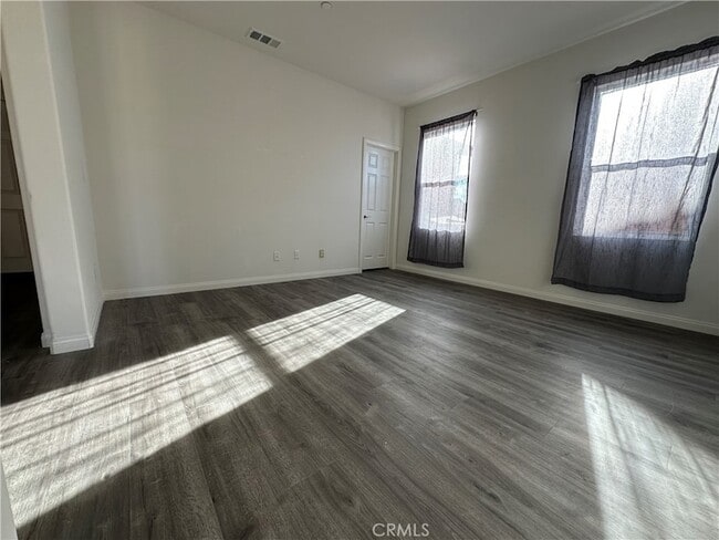 Building Photo - 15176 Sheridan Ct