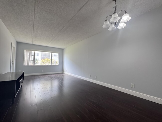 Building Photo - 4500 N Flagler Dr