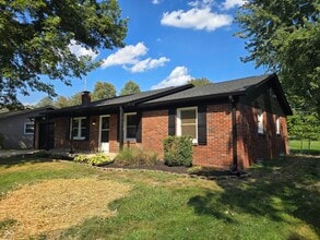 Building Photo - 2115 Dawnshire Dr