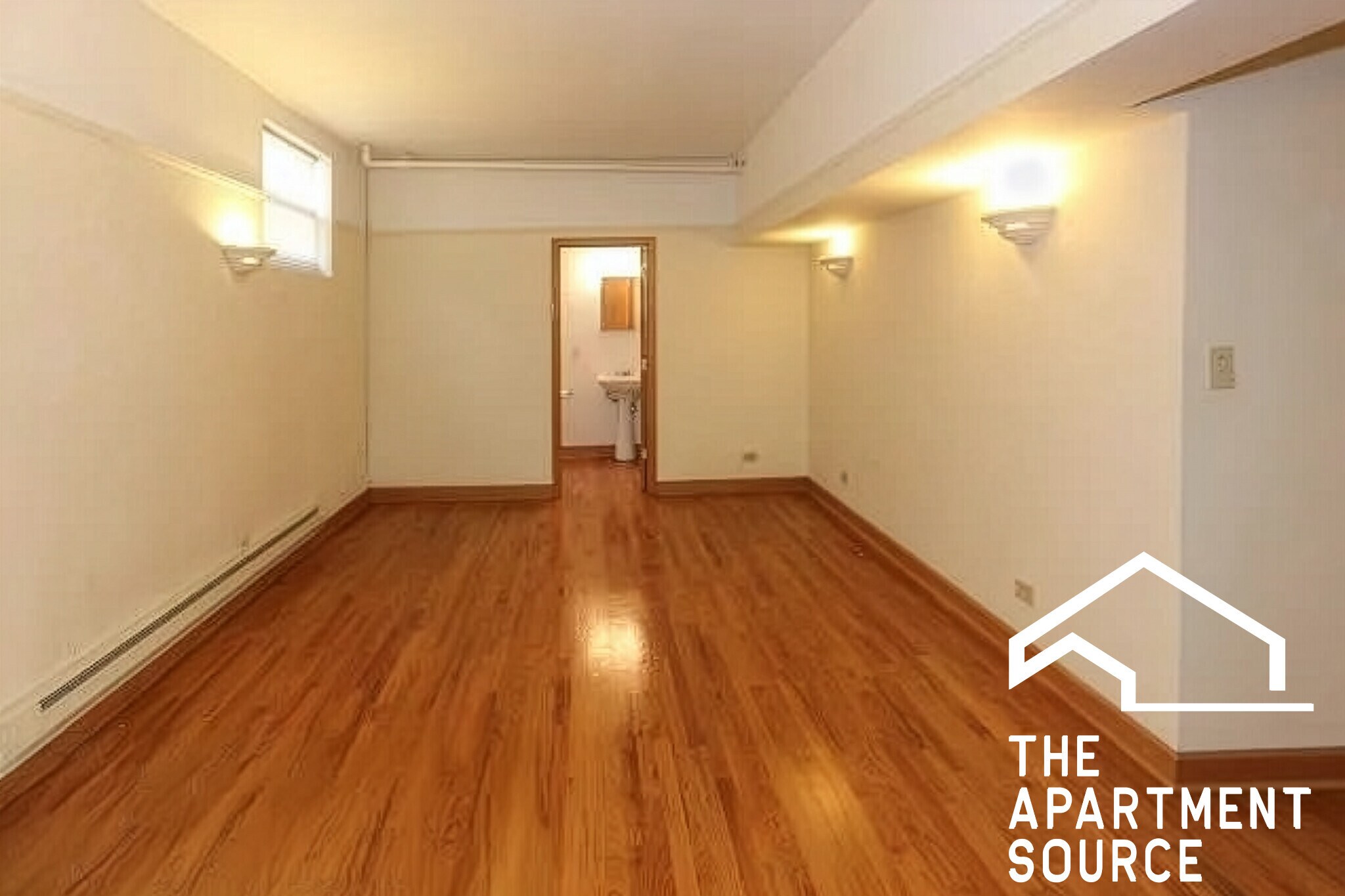 Building Photo - 3449 N Sheffield Ave