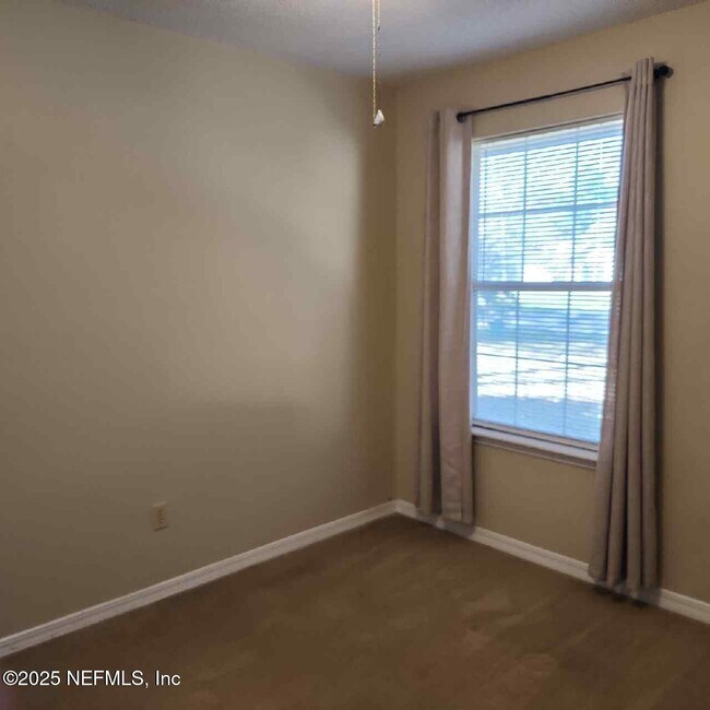 Building Photo - 2210 Captain Kidd Dr