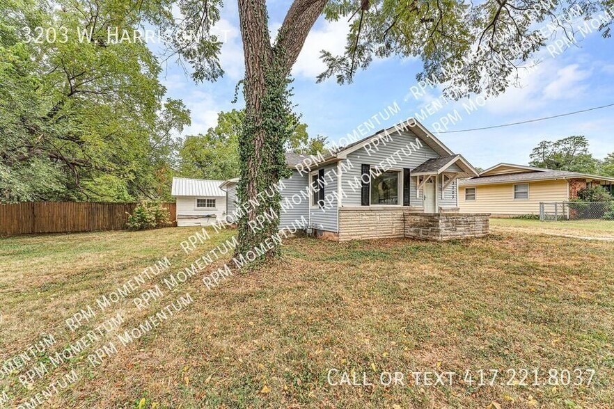 Building Photo - 3203 W Harrison St