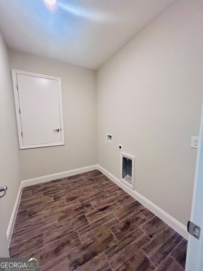 Building Photo - 114 Brookshire Grn Ct
