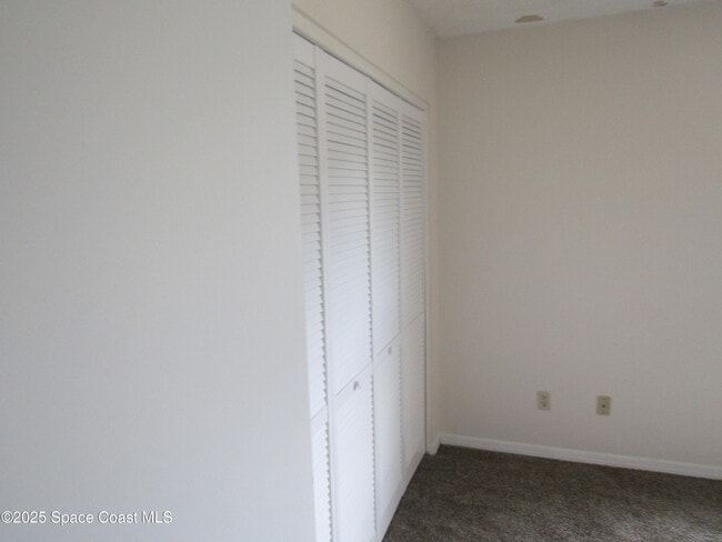 Building Photo - 2110 S Deleon Ave