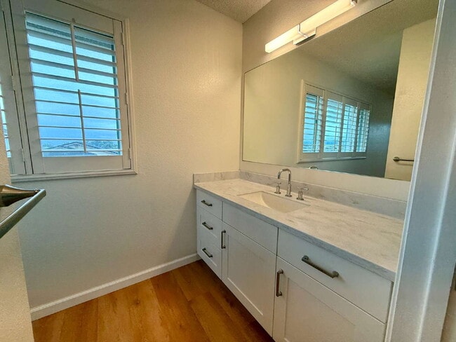 Building Photo - Spacious Upgraded 4-Bedroom Home in Waipio Gentry