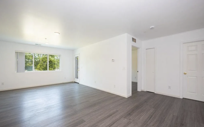 Living room/Patio Entrance - 35330 Van Born Rd