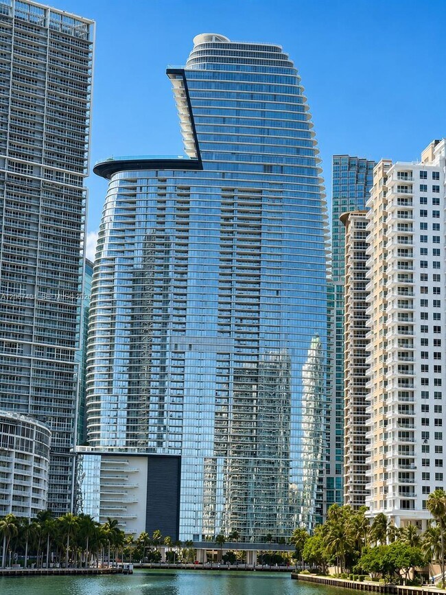 Building Photo - 300 Biscayne Blvd Way