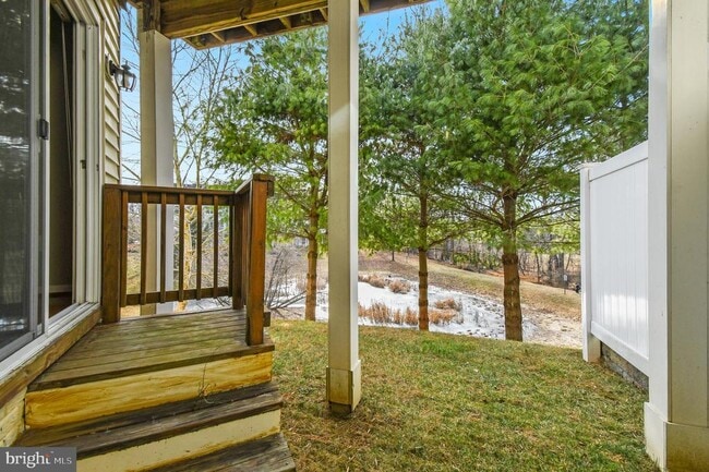 Building Photo - 9851 Garden Ranges