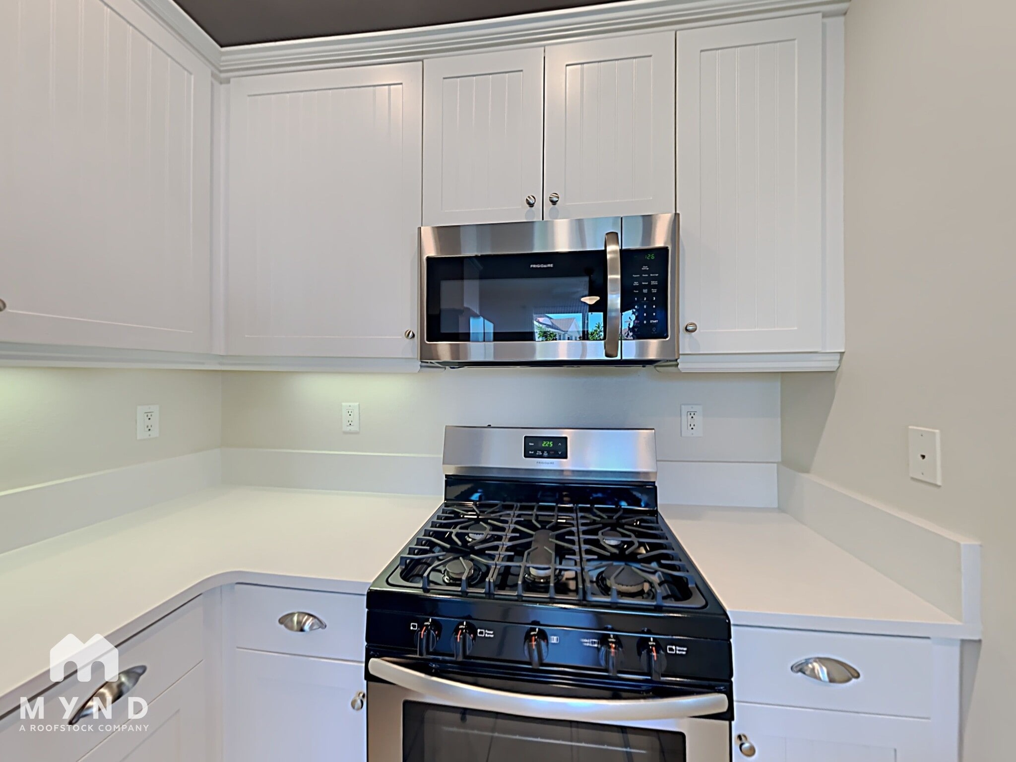 Building Photo - 815 Harbor Cliff Way