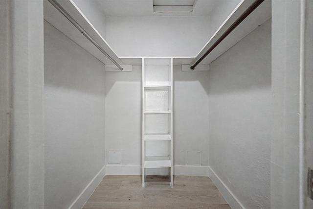 Building Photo - 8095 Meadow Rd