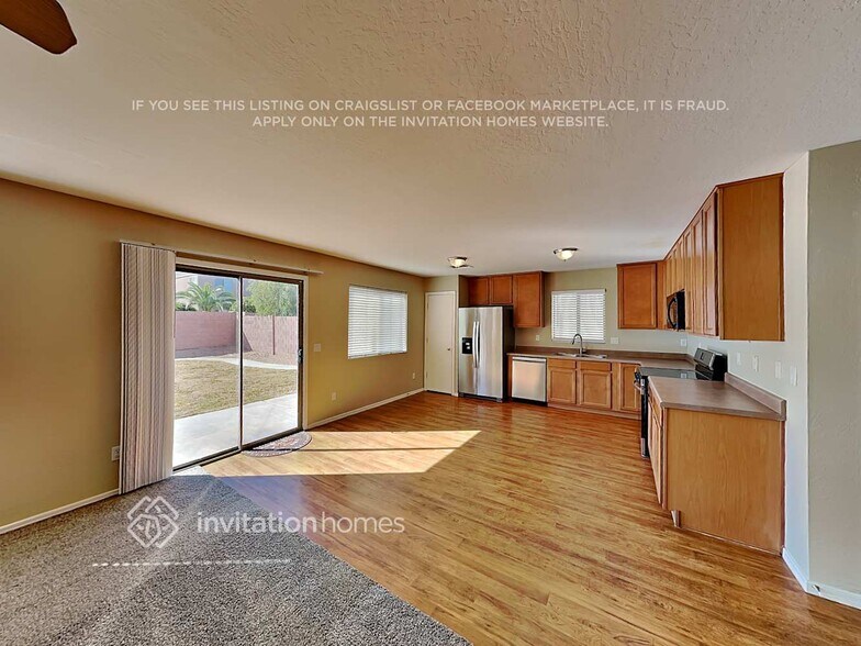 Building Photo - 3831 W Naomi Ln