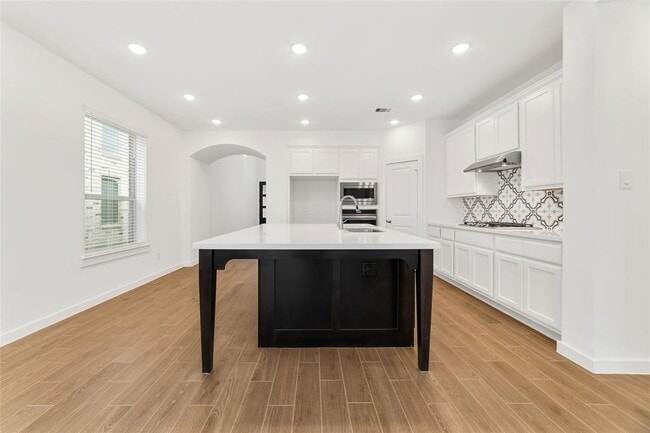 Building Photo - 5014 Chestnut Orch Dr