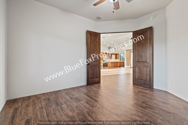 Building Photo - 13037 N Red Quail Pl