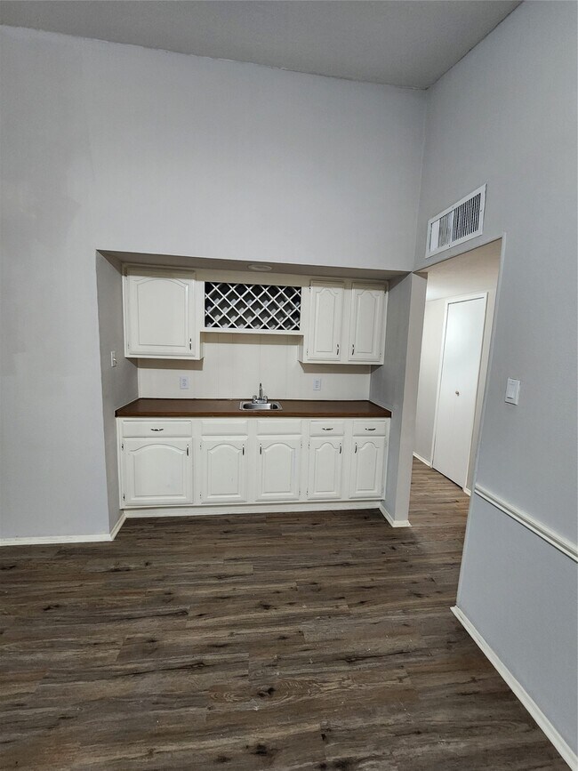 Building Photo - 3822 Broken Elm Dr
