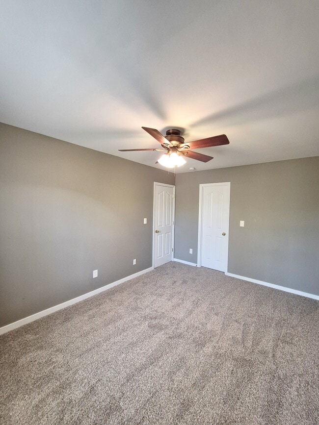 Building Photo - 1563 Providence Knoll Dr