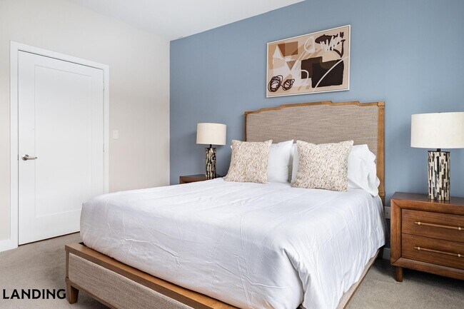 Building Photo - 100 Lexington St