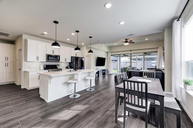 Building Photo - 3415 Ovids Orchard Dr