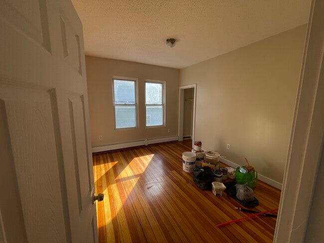 Building Photo - 509 Haverhill St