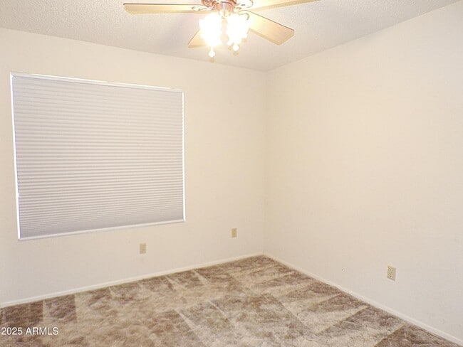 Building Photo - 3448 E Bluebird Dr