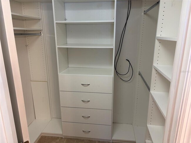 Building Photo - 8045 Landgrove Ct