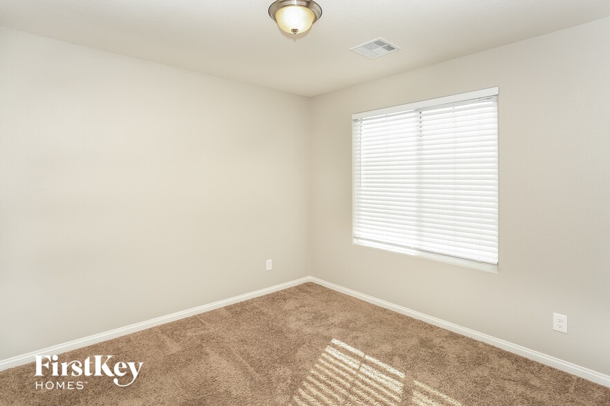 Building Photo - 4340 Stardusk Falls Ave