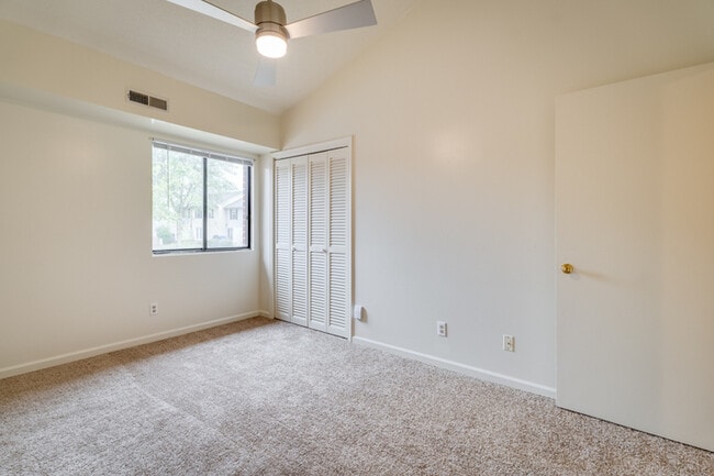 Building Photo - 1116-9 Blue Ridge Drive