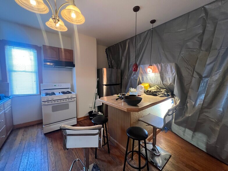 Building Photo - 346 Faneuil St