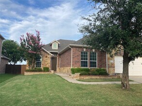 Building Photo - 1432 Palestine Dr