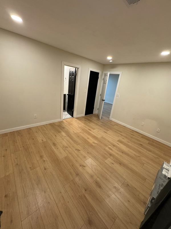 Building Photo - 120 Clinch Dr