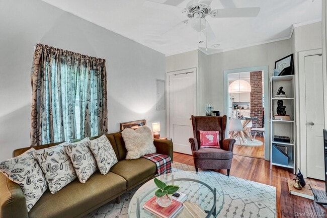 Building Photo - 2 Mine Hill Rd