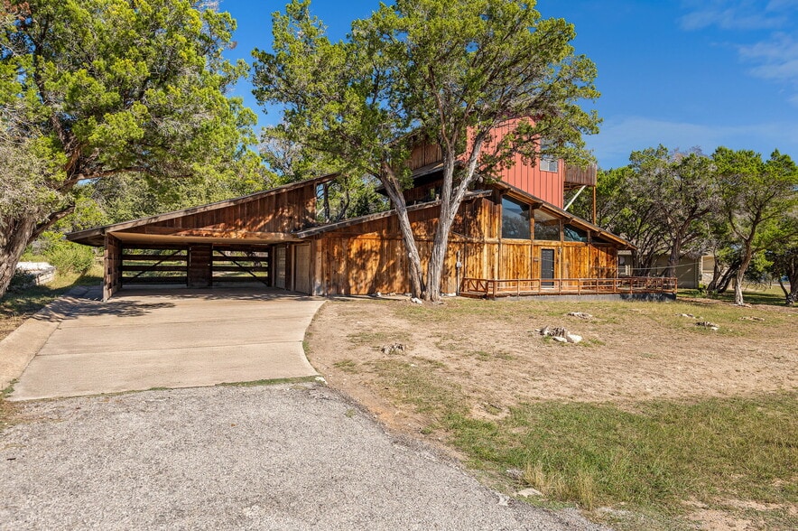 Building Photo - 302 Venture Blvd S