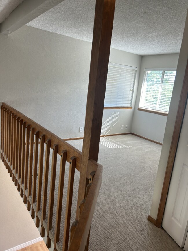 Building Photo - "Charming 3-Bed, 2-Bath Single Family Home in Littleton!"