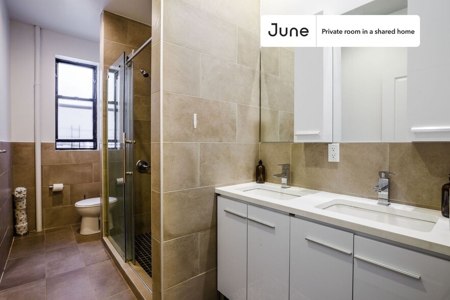 Building Photo - Room in Shared 4 bed/1 bath home in West Harlem