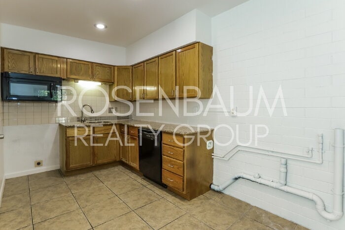 Building Photo - 1417 E Fort Lowell Rd