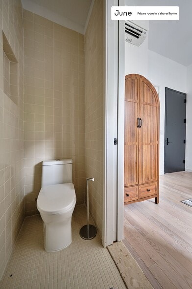 Building Photo - Room in Shared 4 bed/4 bath home in Ditmas Park