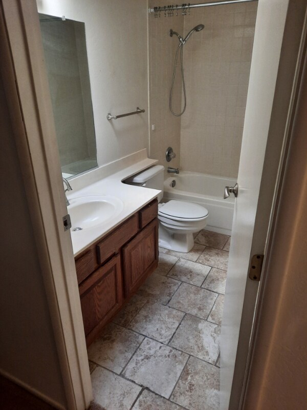 Building Photo - 333 W Leroux St