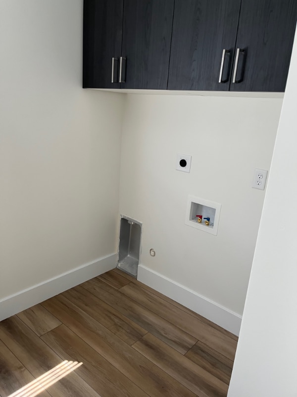 Building Photo - 3261 Reynard Ln
