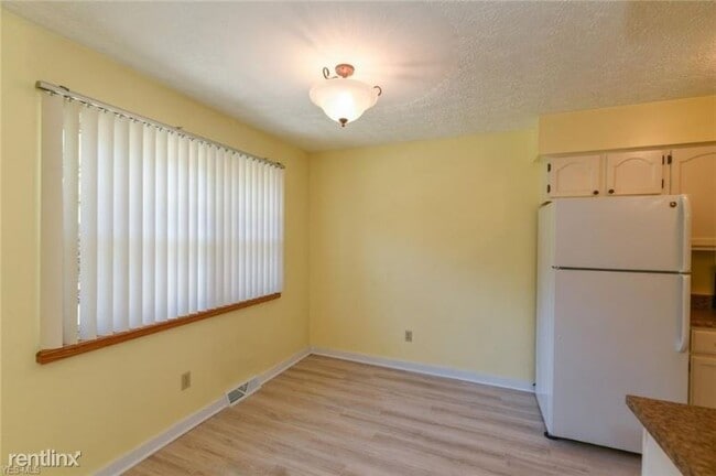 Building Photo - 4454 Sandelwood Blvd