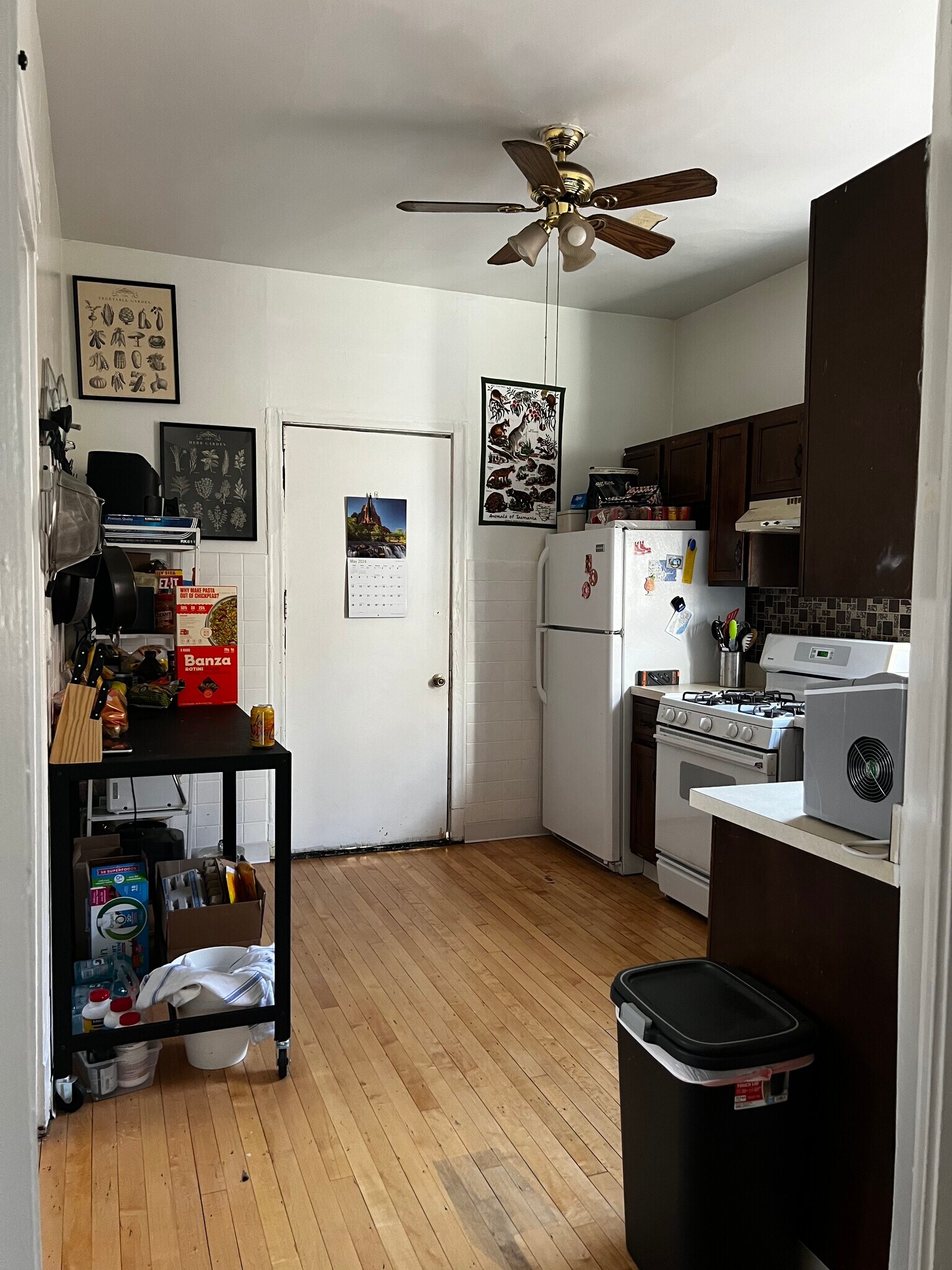 kit - 3704 N Magnolia Ave
