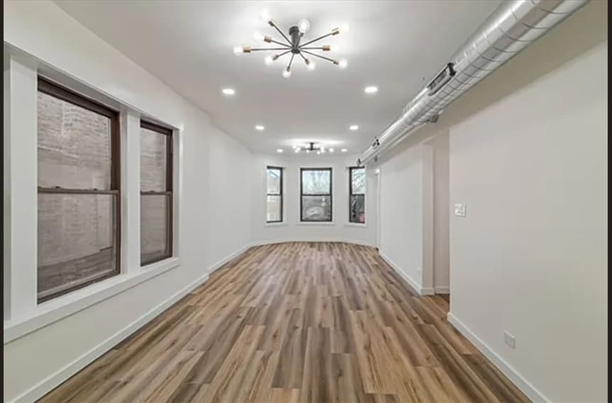 Building Photo - 1018 N Harding Ave