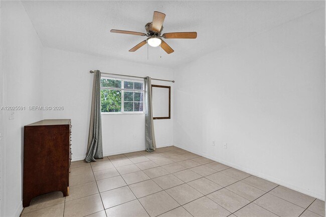 Building Photo - 3680 N 56th Ave