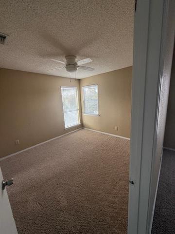 Building Photo - 3502 Sara Dr