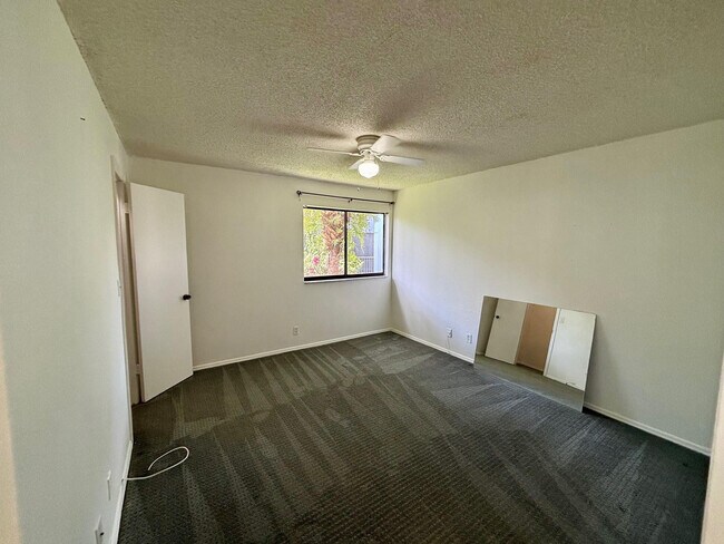 Building Photo - 2796 S University Dr