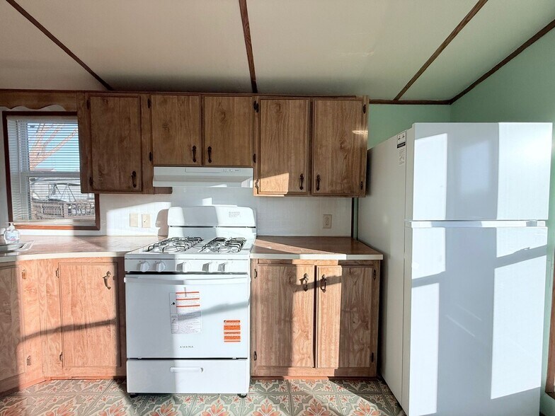 Building Photo - 52335 Harrisburg Ln