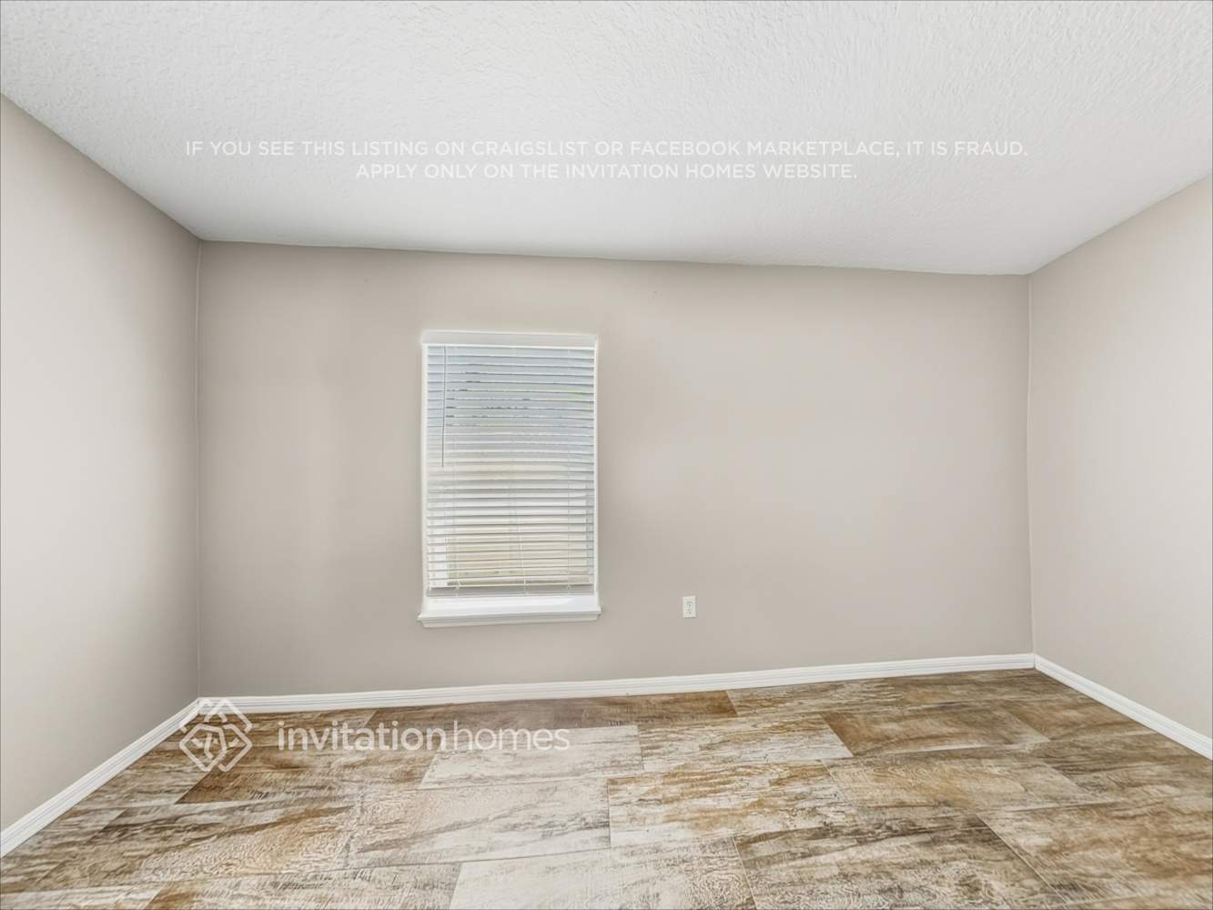 Building Photo - 4716 Four Lakes Dr