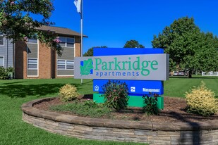 Building Photo - Parkridge Apartments