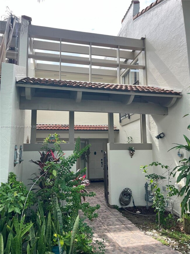 Primary Photo - 10270 NW 46th St