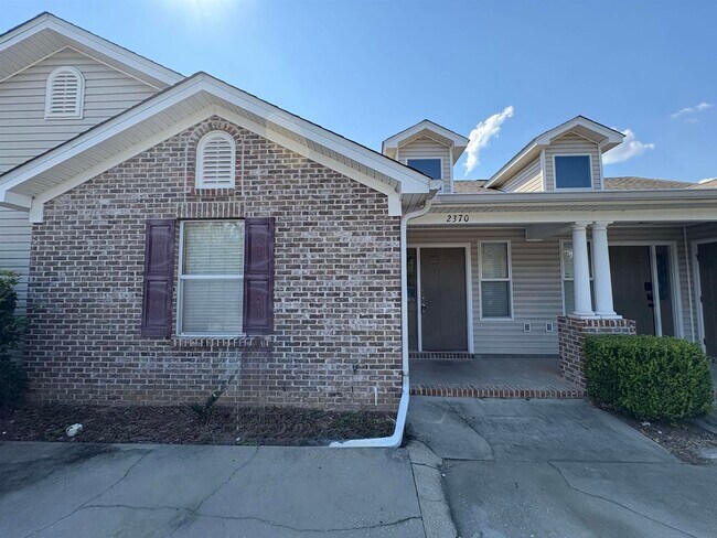 Building Photo - 2370 Quazar Cir