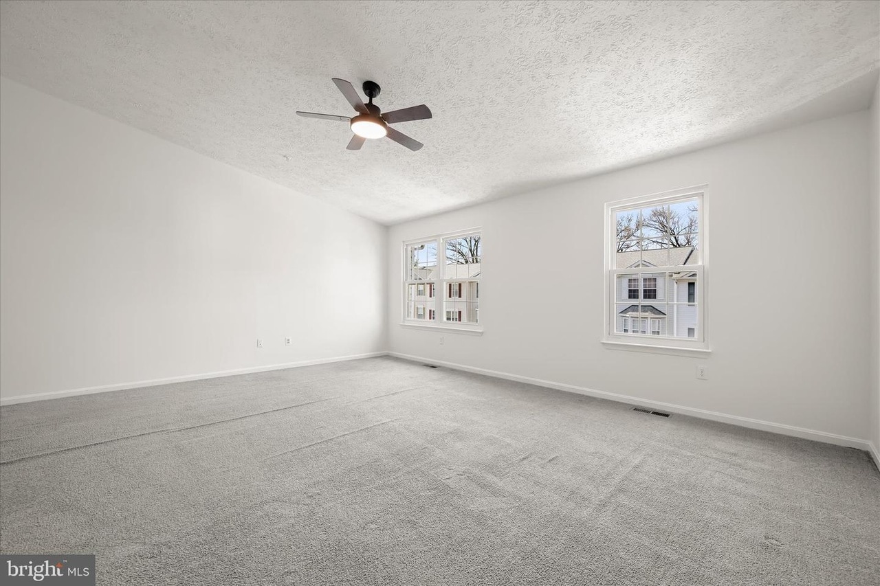 Building Photo - 8834 Goose Landing Cir